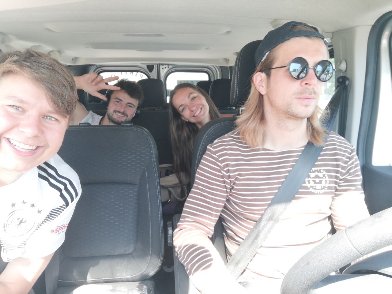 Das Team: Benni, Benny, Anastasia und Martin