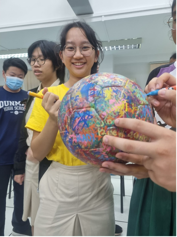 The-Ball-signing-at-MOELC-singapore