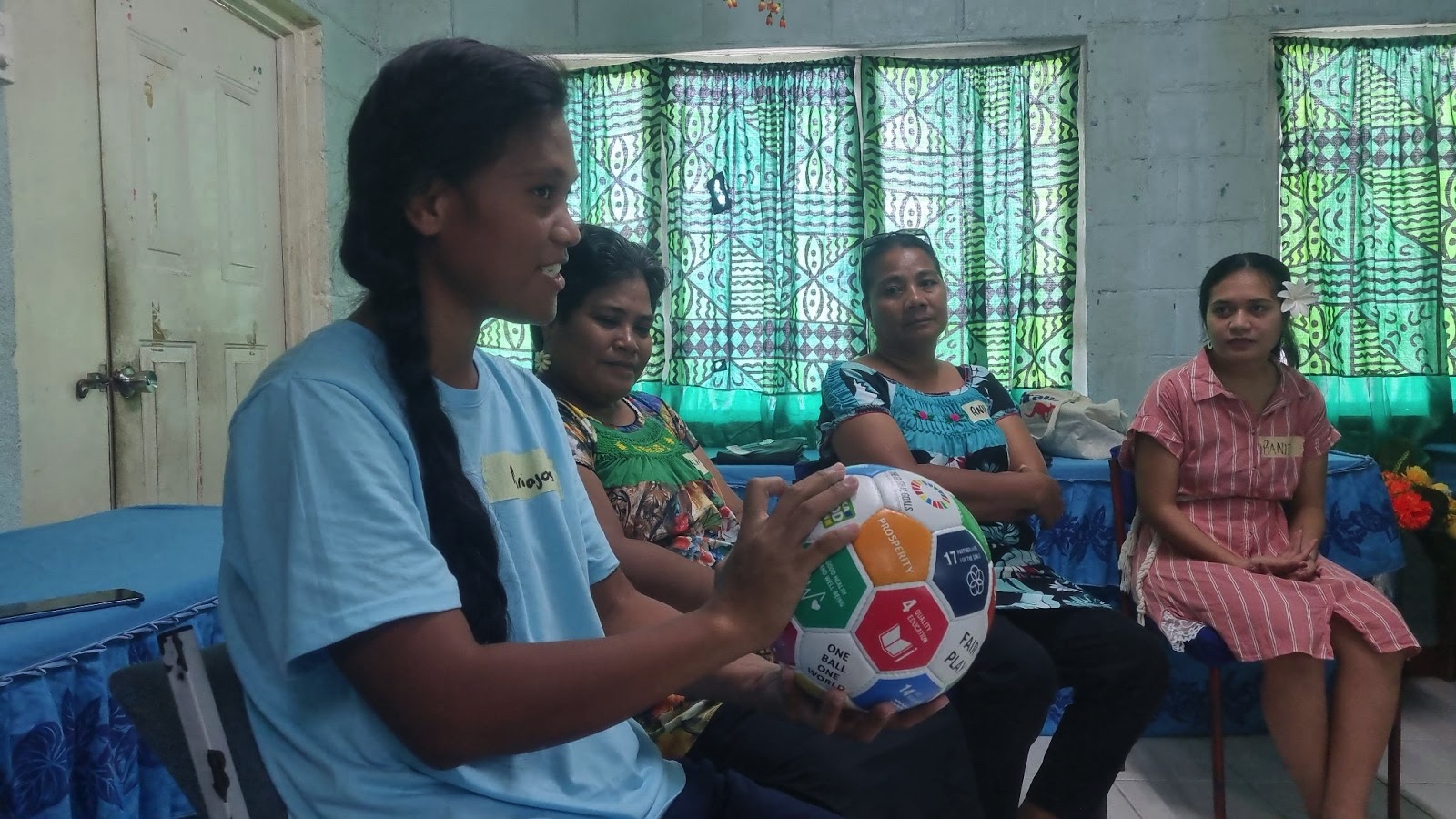 Mariajosita giving input during the workshop