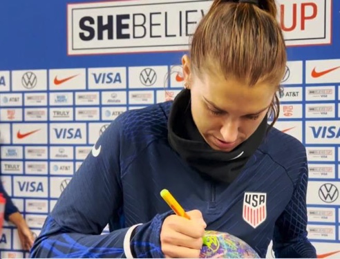 Alex Morgan, football legend, signs The Ball in Nashville, USA, and pledges to fight for Gender Equality