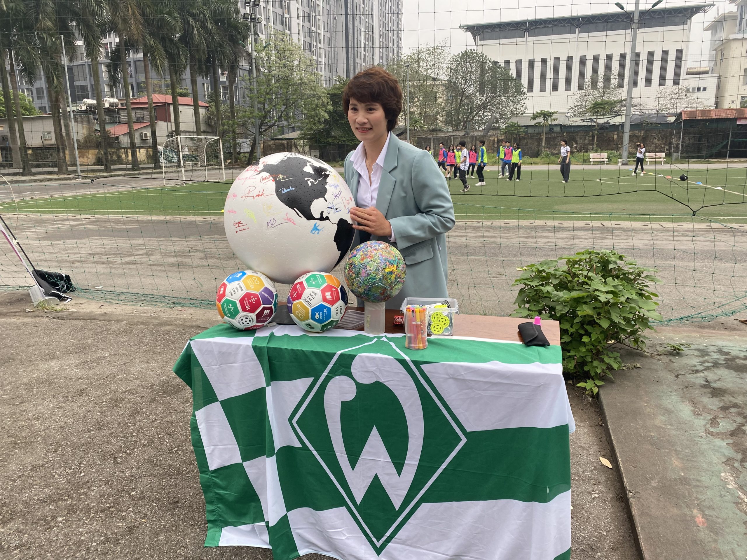 Nguyen Thi Minh Nguyet, Vietnamese football legend