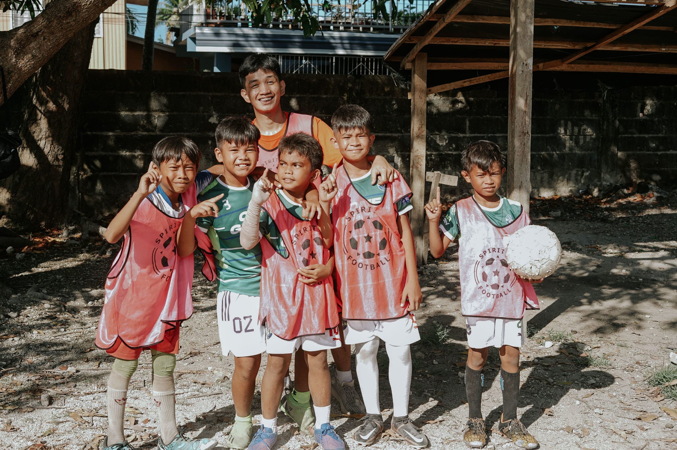 Bohol-football-team-pink-min