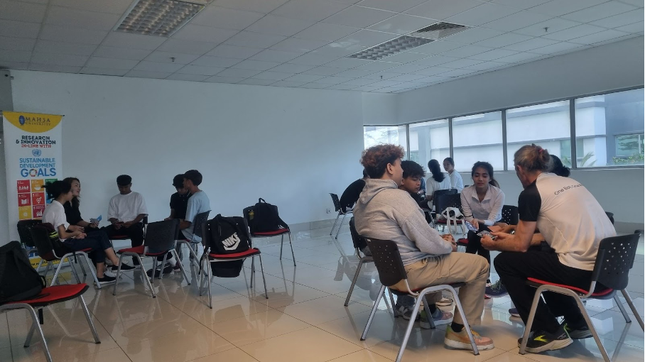 Group exchange on climate change effects in Malaysia